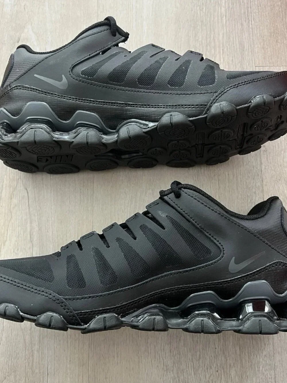 Nike Reax 8 TR Mesh Black Anthracite Black Mens Size 9 621716-008